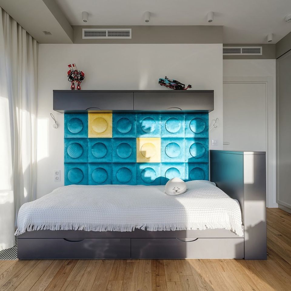 Краска Lanors Mons цвет Лунный свет Moon light 189 Eggshell 1 л фото в интерьере