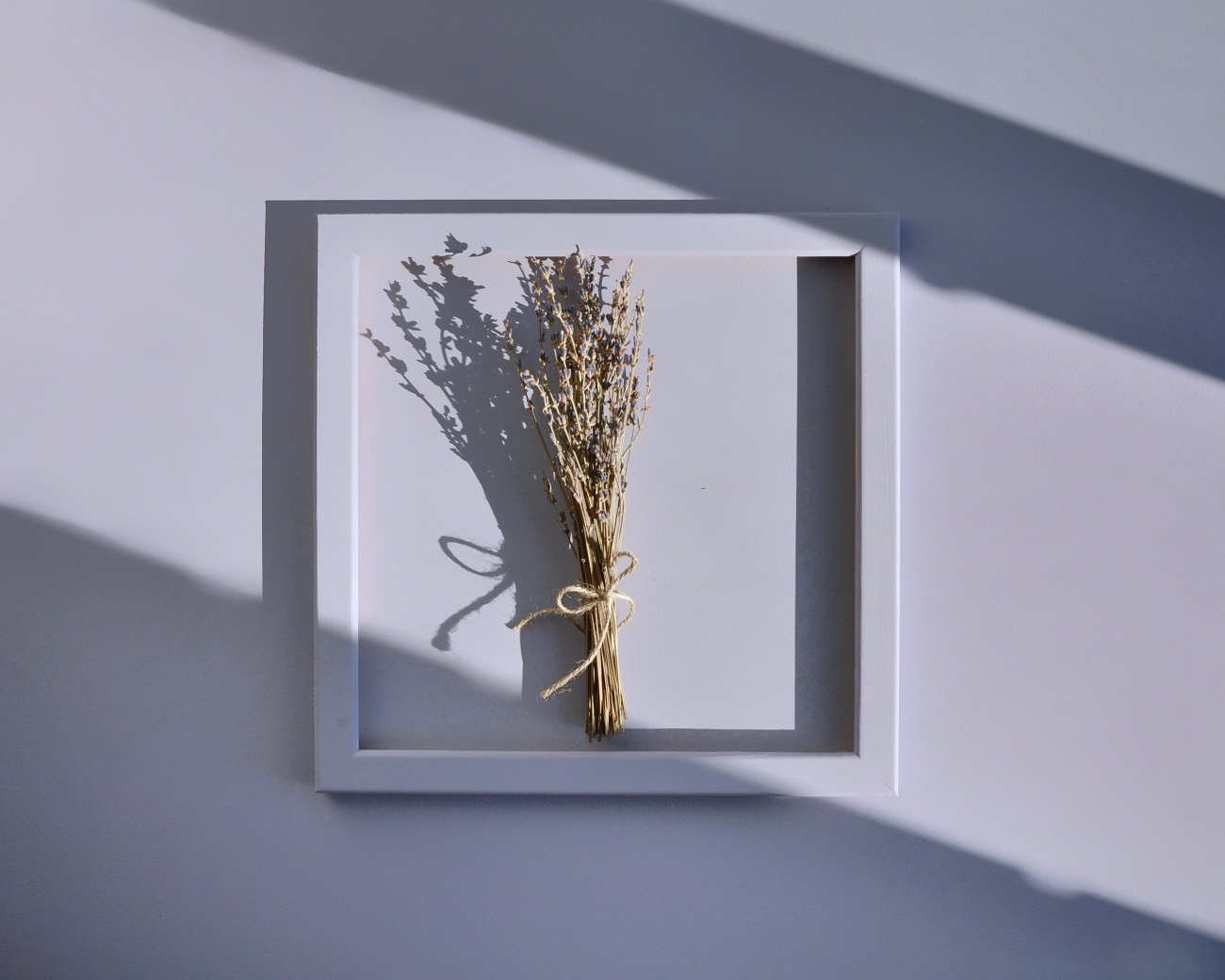 Краска Lanors Mons цвет Лаванда Lavender 201 Interior 1 л фото в интерьере