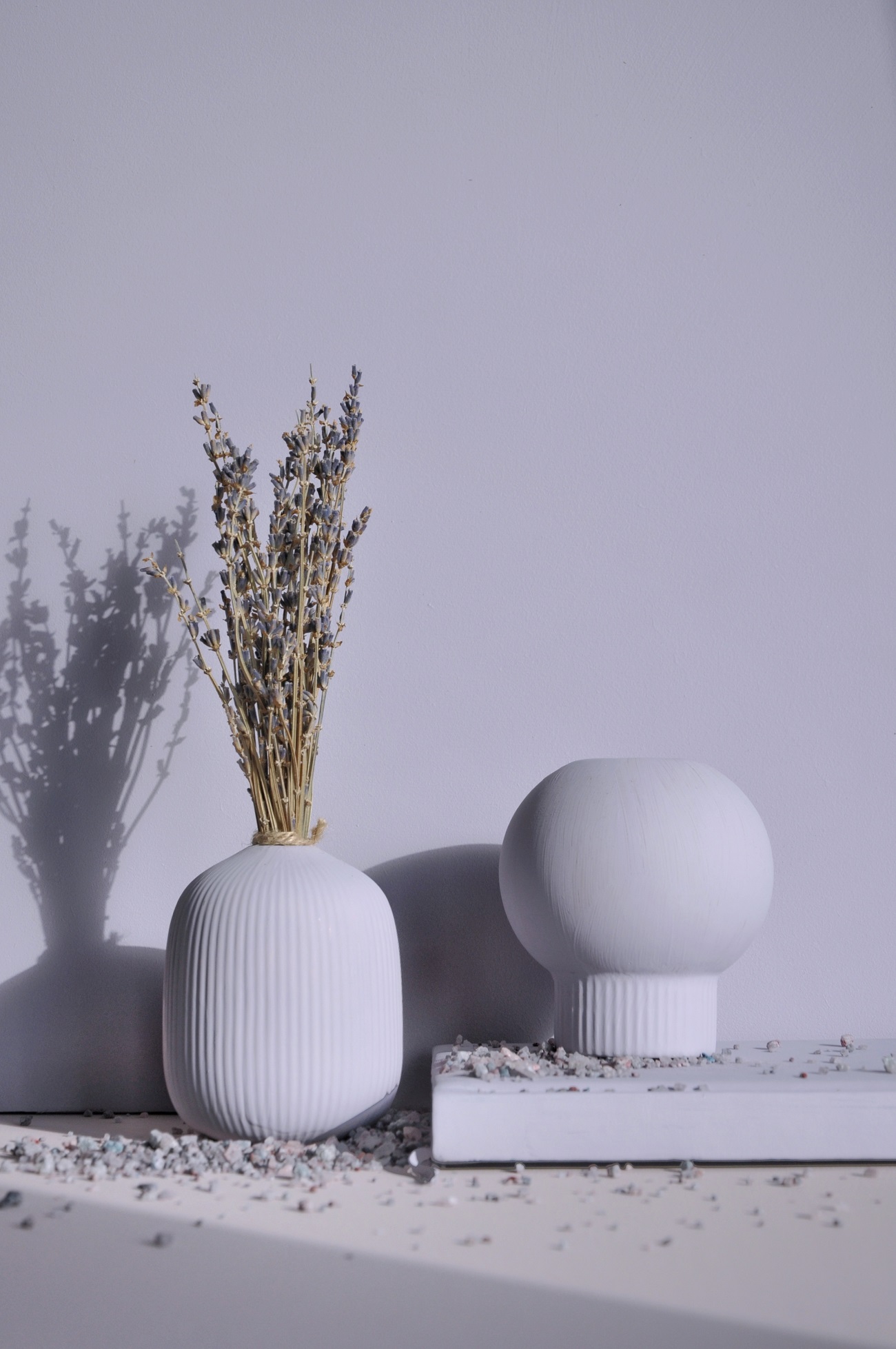 Краска Lanors Mons цвет Лаванда Lavender 201 Eggshell 1 л фото в интерьере