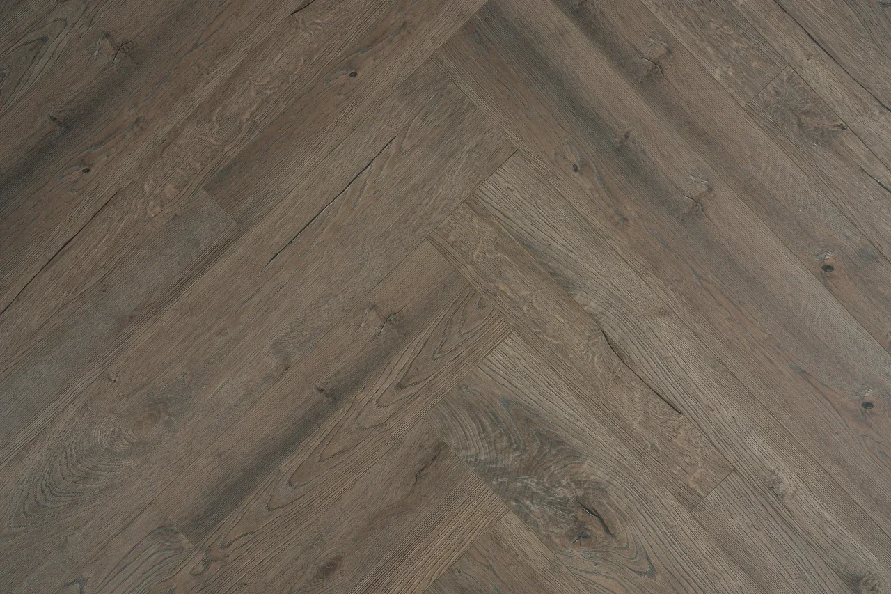 Ламинат CBM Mosaik Дуб Брунталь 301 венгерская елка 600×200×10