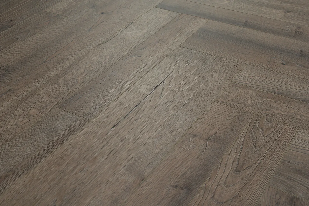 Ламинат CBM Mosaik Дуб Брунталь 301 венгерская елка 600×200×10