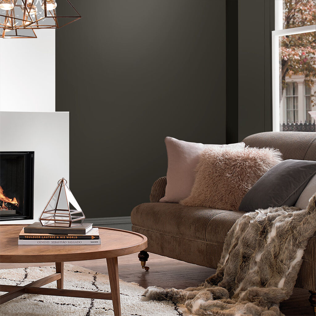 Краска Graham & Brown цвет Fetish Gloss 1 л фото в интерьере Краска Graham & Brown цвет Fetish Gloss 1 л фото в интерьере