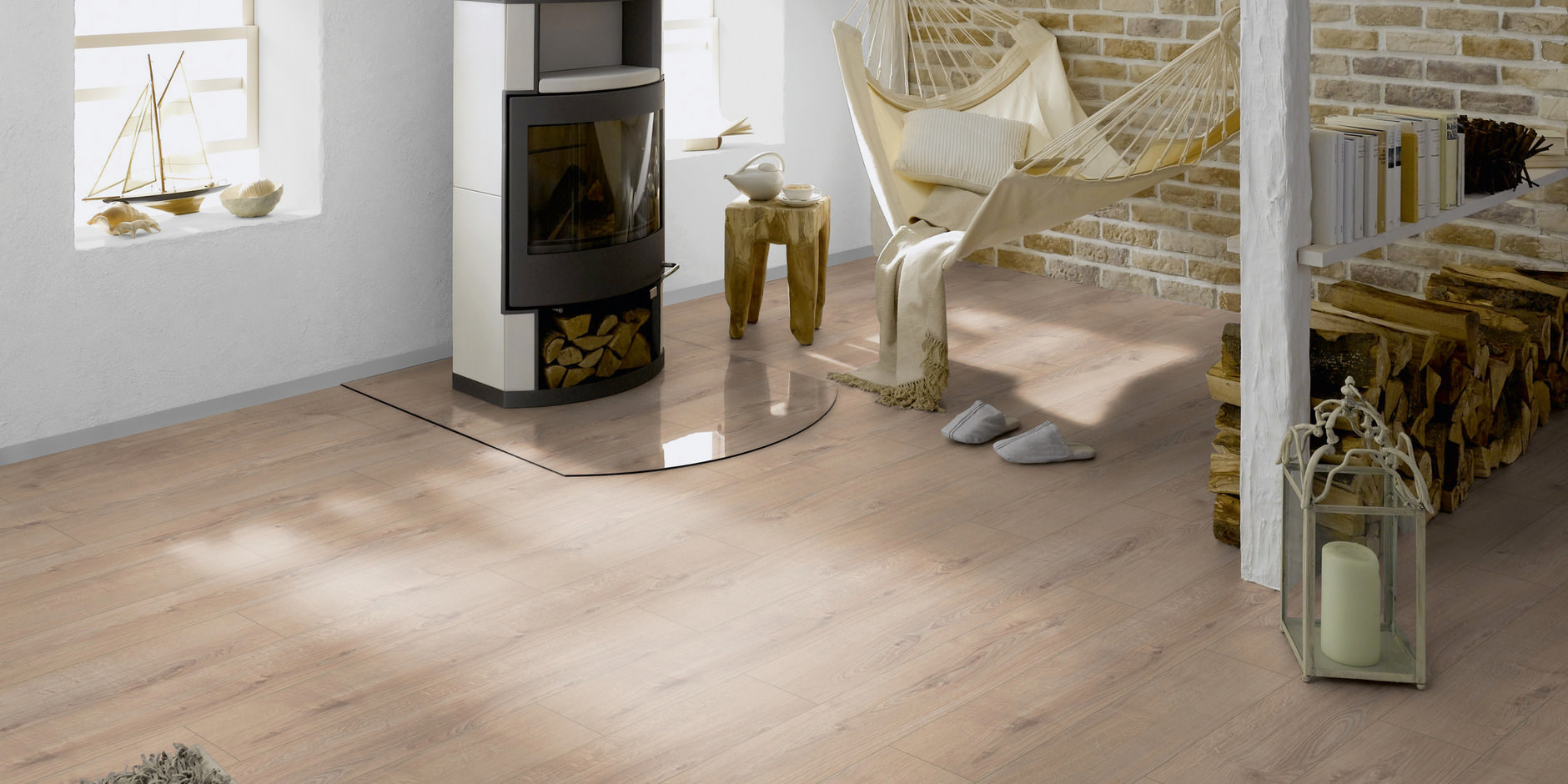 Ламинат Ter Hurne Classic Line Дуб Светло-Бежевый 1859 1285×192×8 фото в интерьере